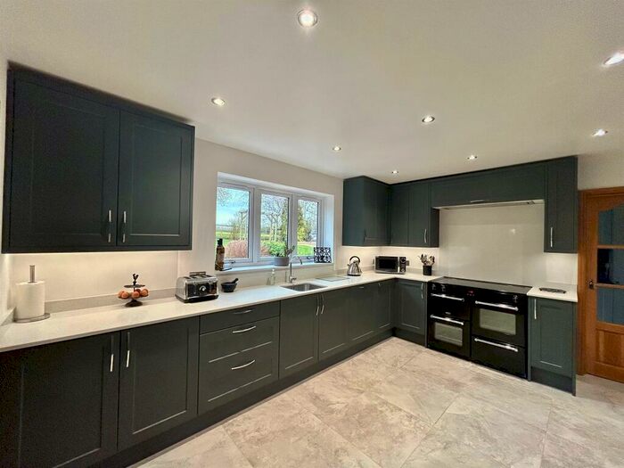 5 Bedroom Detached House For Sale In Dovecote Rise, South Rauceby, Sleaford, NG34