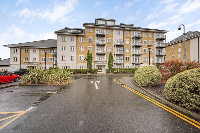 3 Bedroom Flat For Sale In Park Lodge Avenue, West Drayton, UB7