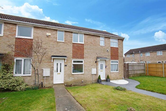 2 Bedroom Terraced House To Rent In Kilsyth Close, Freshbrook, SN5