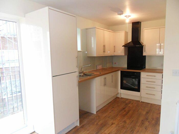 1 Bedroom Flat To Rent In St Pauls Court-Westcliff : Online Enquiries Only, SS0