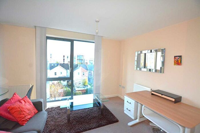 Studio To Rent In Fletcher Court, Colindale, NW9