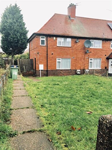 3 Bedroom House To Rent In Amesbury Circus, Nottingham, NG8