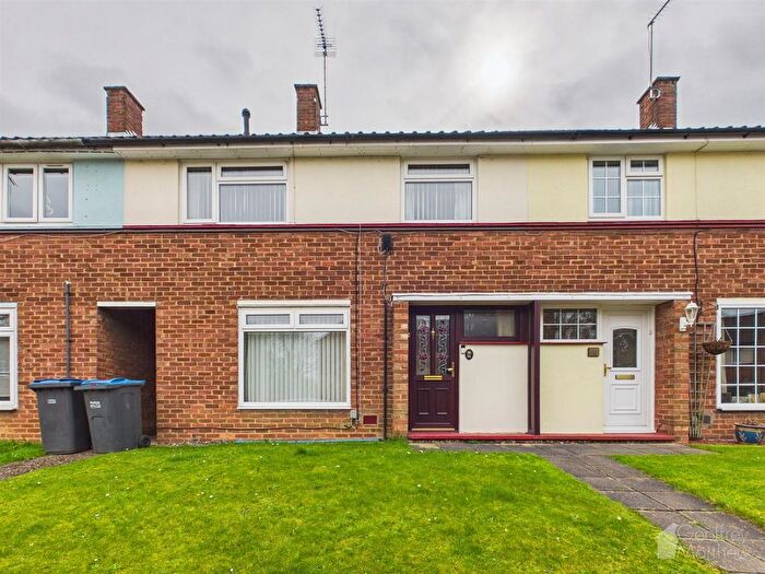 3 Bedroom Property For Sale In Fesants Croft, Harlow, CM20