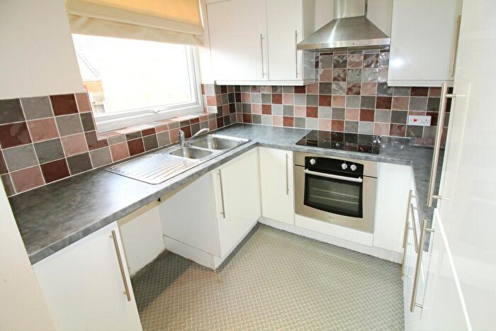 1 Bedroom Flat To Rent In Lilac Grove, Beeston, NG9