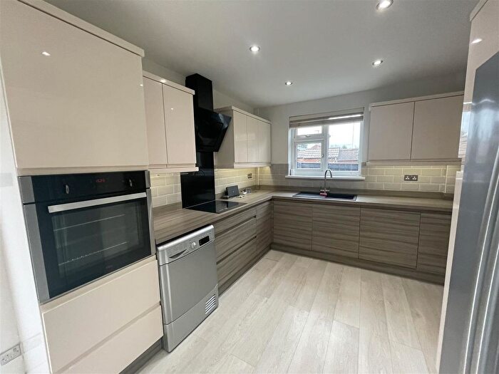 3 Bedroom End Of Terrace House To Rent In Cumbrian Avenue, Chester Le Street, DH2