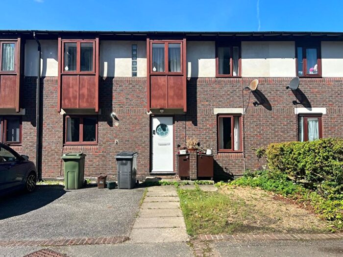 3 Bedroom Property To Rent In Westcroft Close, London, NW2