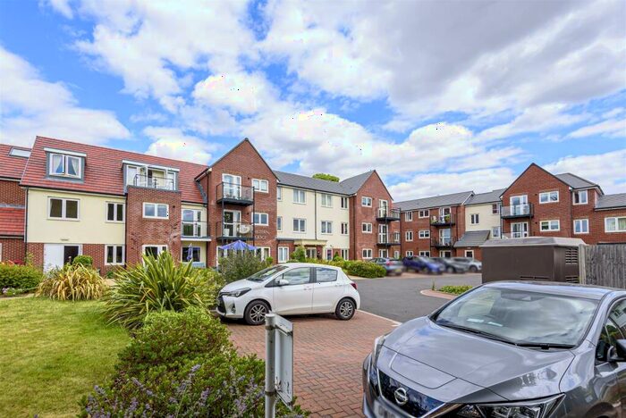 1 Bedroom Retirement Property For Sale In Chiltern Lodge, Princes Risborough, HP27