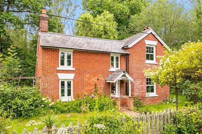 3 Bedroom Detached House To Rent In Hamptworth, Salisbury, Wiltshire, SP5
