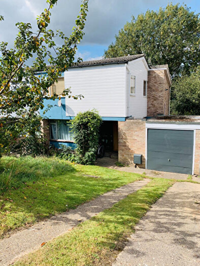 3 Bedroom Semi-Detached House For Sale In Valley Road, Colchester, CO7