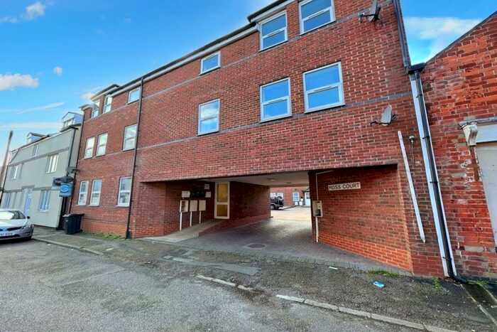 2 Bedroom Flat To Rent In Moss Court, Wellington Street, Kettering, Northants, NN16