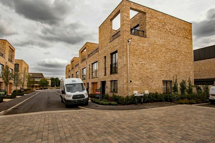 3 Bedroom End Of Terrace House To Rent In Windmill Drive, Cambridge, CB2