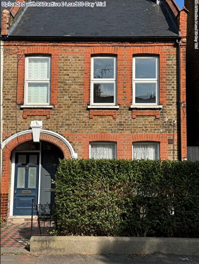 2 Bedroom Flat To Rent In Fleeming Road, London, E17