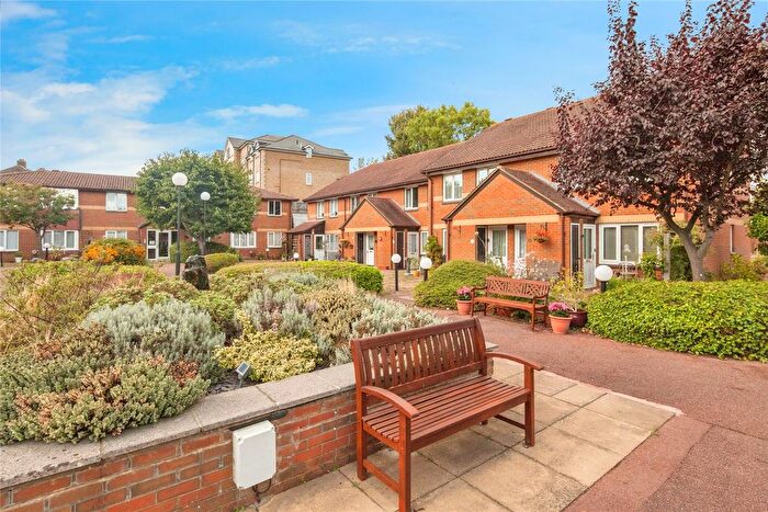 1 Bedroom Flat For Sale In Beck Court, Beckenham, BR3