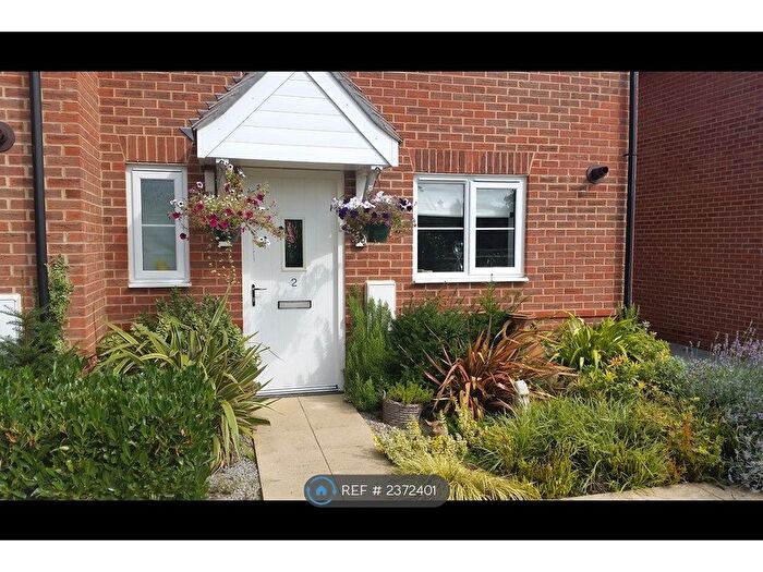 3 Bedroom End Of Terrace House To Rent In Chantler Lane, Broadbridge Heath, Horsham, RH12