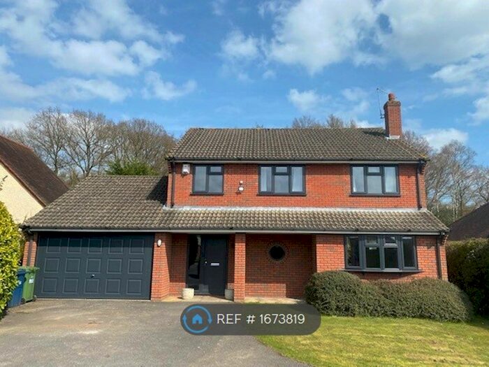 4 Bedroom Detached House To Rent In Hazelmere Road, Penn, HP10