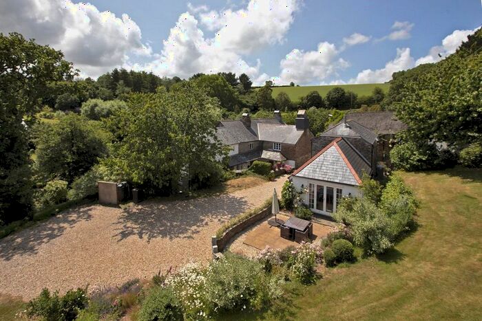 6 Bedroom Detached House For Sale In Halwell, Totnes, Devon, TQ9