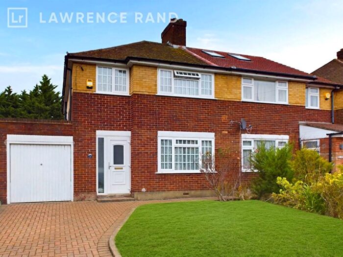 3 Bedroom Semi-Detached House For Sale In Woodlands Avenue, Ruislip, HA4