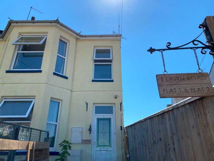 2 Bedroom Flat To Rent In Lawn Road, Exmouth, Devon, EX8