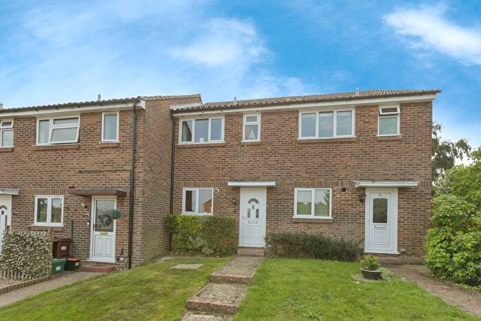 2 Bedroom Terraced House For Sale In Barnetts Way, Tunbridge Wells, Kent, TN4