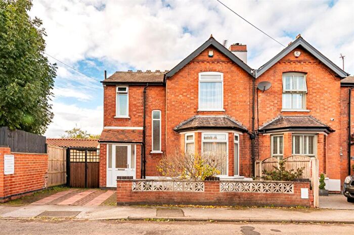 3 Bedroom Semi Detached House For Sale In Elm Drive, Carlton, Nottingham, NG4