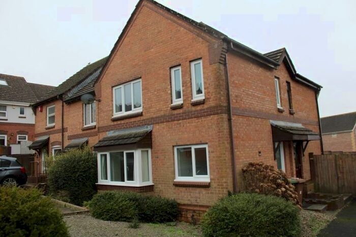 2 Bedroom End Of Terrace House To Rent In Walnut Drive, Plympton, Plymouth, PL7