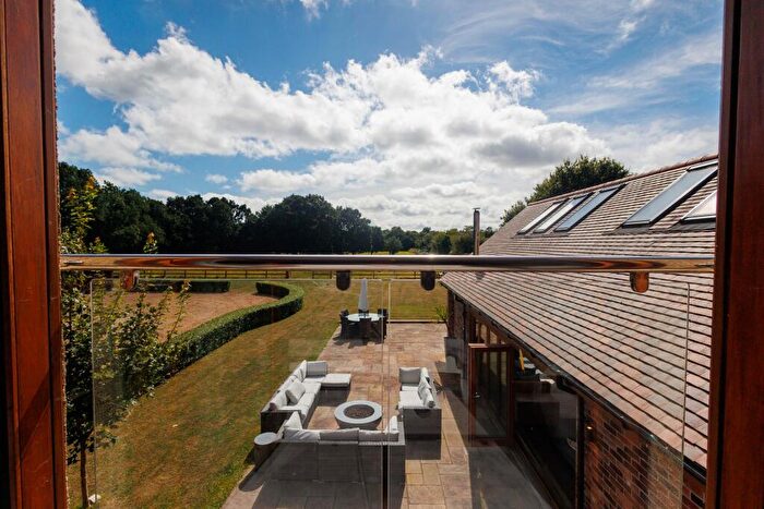 5 Bedroom Detached House To Rent In Muscliffe Lane, Bournemouth, BH9