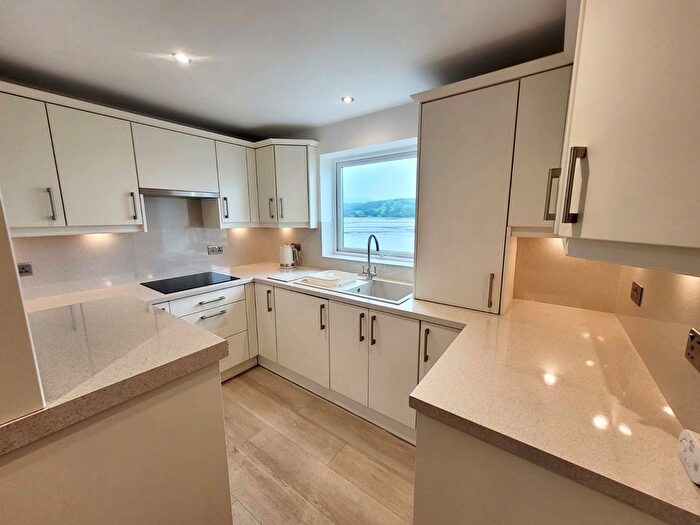 2 Bedroom Flat To Rent In Llanrwst Road, Glan Conwy, LL28