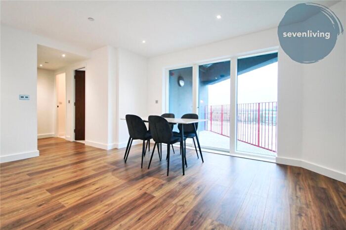 2 Bedroom Apartment To Rent In The Grand Exchange, Market Street, Bracknell, Berkshire, RG12