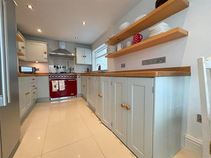 3 Bedroom Terraced House For Sale In Daglands Road, Fowey, PL23