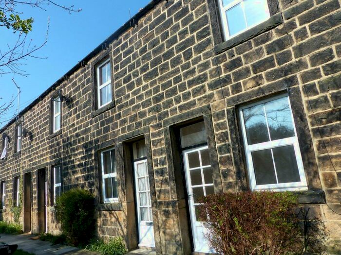 2 Bedroom House To Rent In Thornton Street, Burley In Wharfedale, Ilkley, West Yorkshire, Uk, LS29