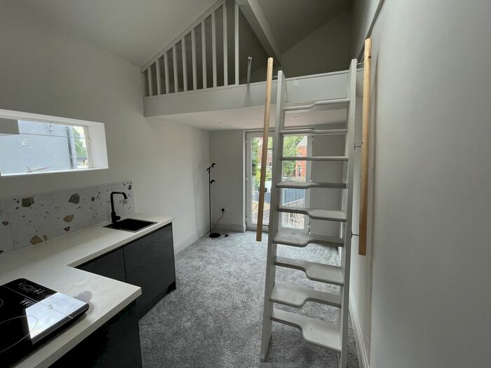 Studio To Rent In School Lane, Heaton Chapel, Stockport, SK4