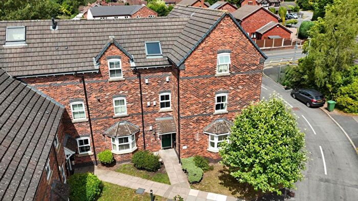 2 Bedroom Flat For Sale In The Crossings, Stone, ST15