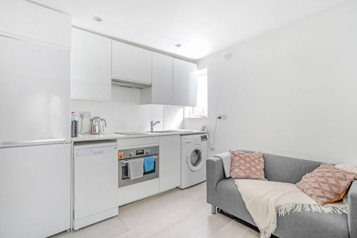 Studio To Rent In Agamemnon Road, London, NW6