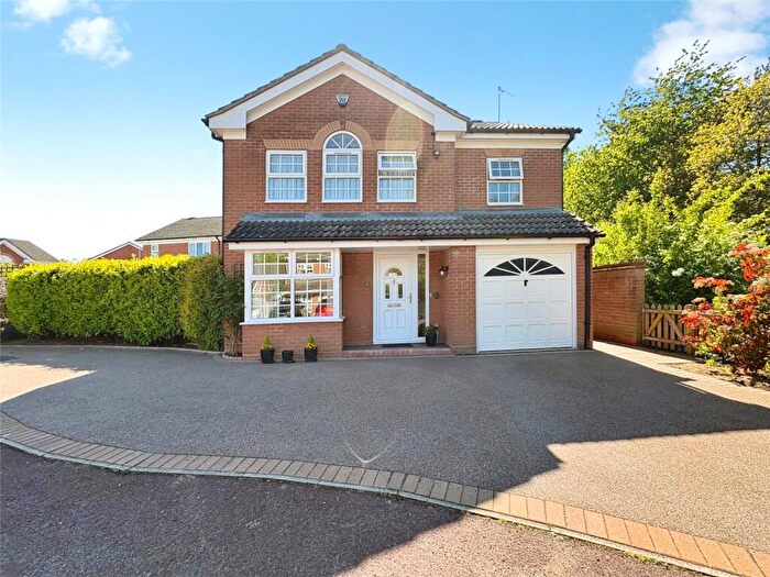 4 Bedroom Detached House For Sale In Acacia Close, Purdis Farm, Ipswich, IP3