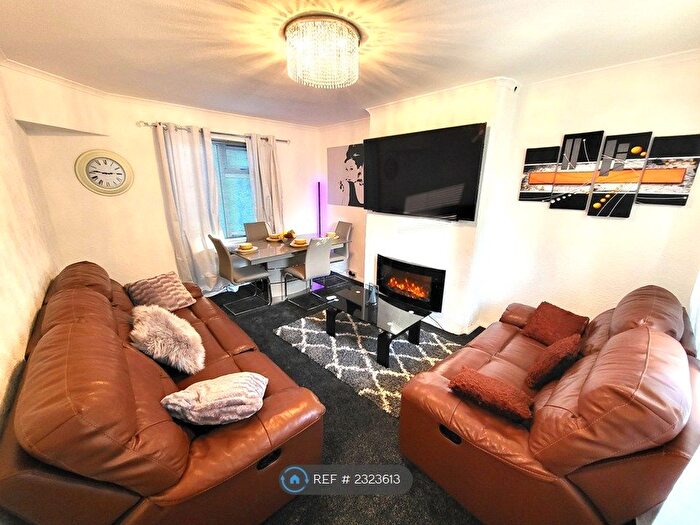 3 Bedroom Terraced House To Rent In Beckley Road, Nottingham, NG8