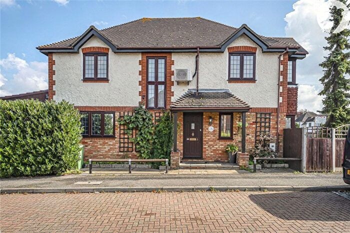 4 Bedroom Detached House To Rent In Sullivan Close, Dartford, Kent, DA1