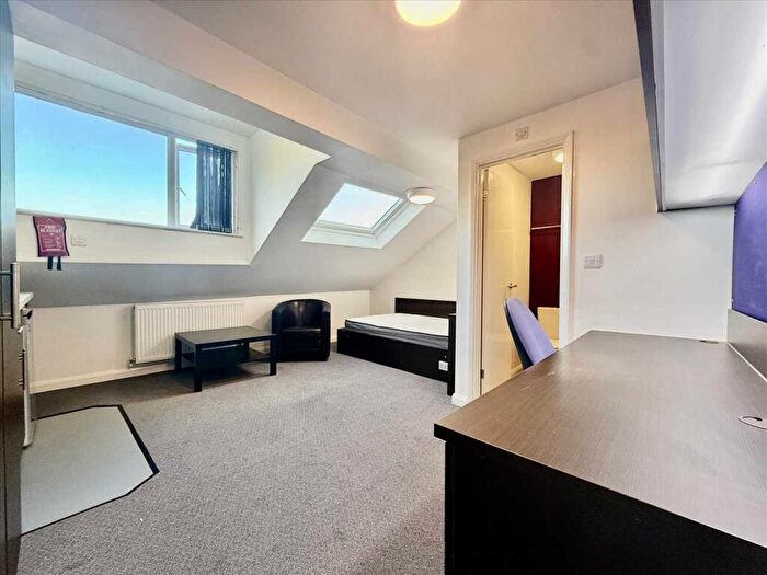 Studio To Rent In The Square - North Road East, PL4