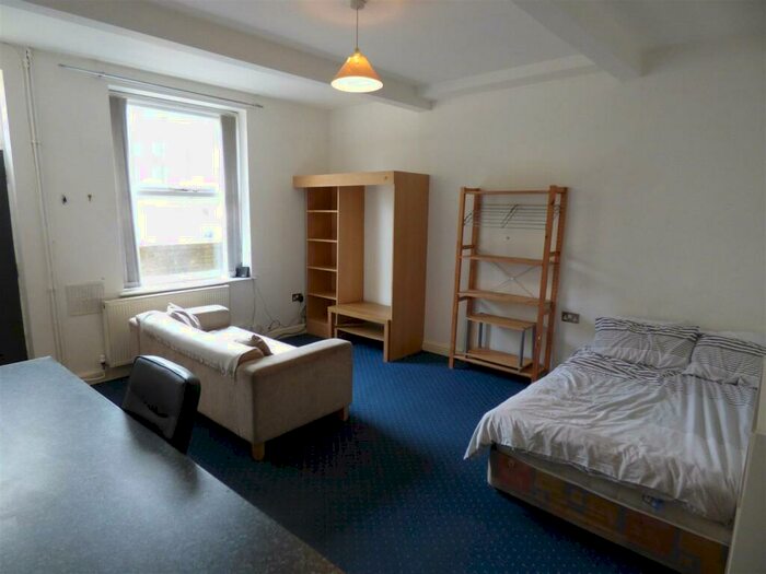 Studio To Rent In , Bankfield Road, Huddersfield, HD1