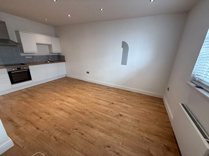 1 Bedroom Flat To Rent In Grosvenor Street, Cheltenham, GL52