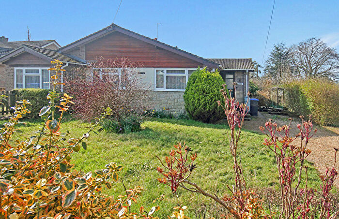 3 Bedroom Detached Bungalow For Sale In Vale Road, Woodfalls, Salisbury, SP5