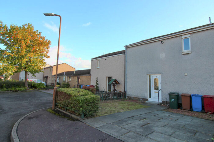 2 Bedroom End Of Terrace House To Rent In Creteil Place, Grangemouth, FK3