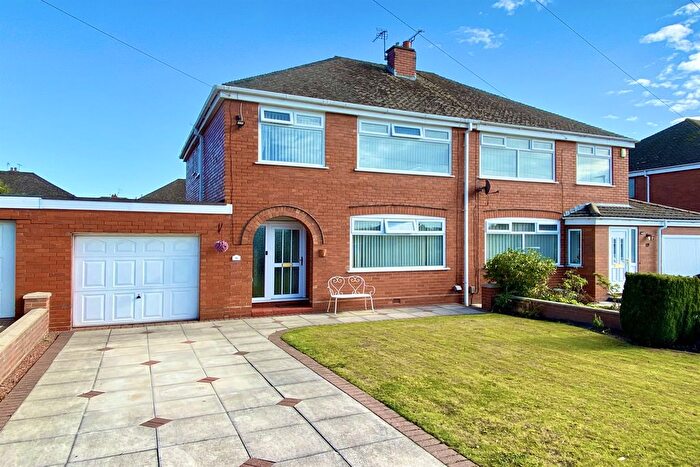 3 Bedroom Semi-Detached House For Sale In Friends Lane, Great Sankey, Warrington, WA5