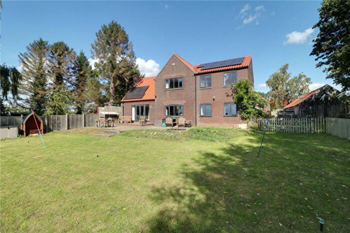 4 Bedroom Property For Sale In South Street, Barnetby, DN38
