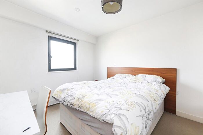 1 Bedroom Flat To Rent In Lant Street, London, SE1