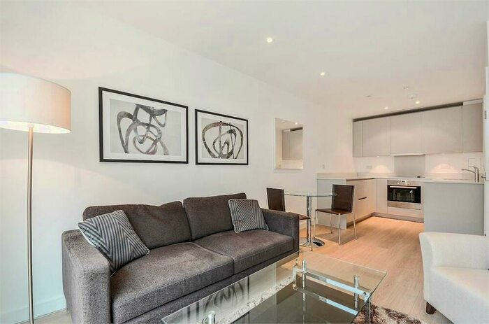 1 Bedroom Apartment To Rent In Tennyson Apartments, Saffron Central Square, Croydon, CR0