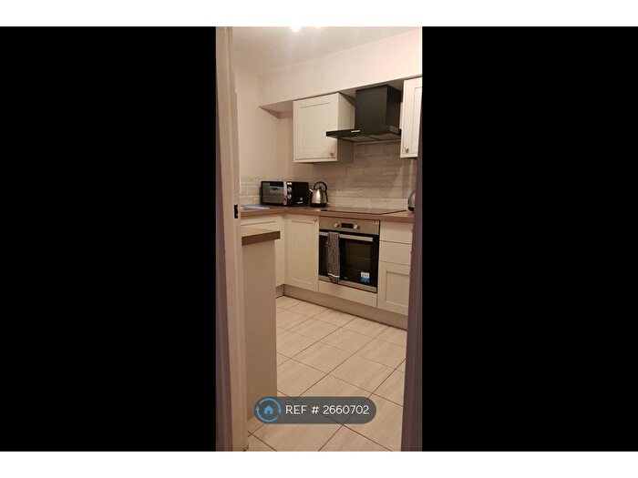 1 Bedroom Flat To Rent In Humphrey Middlemore Drive, Birmingham, B17