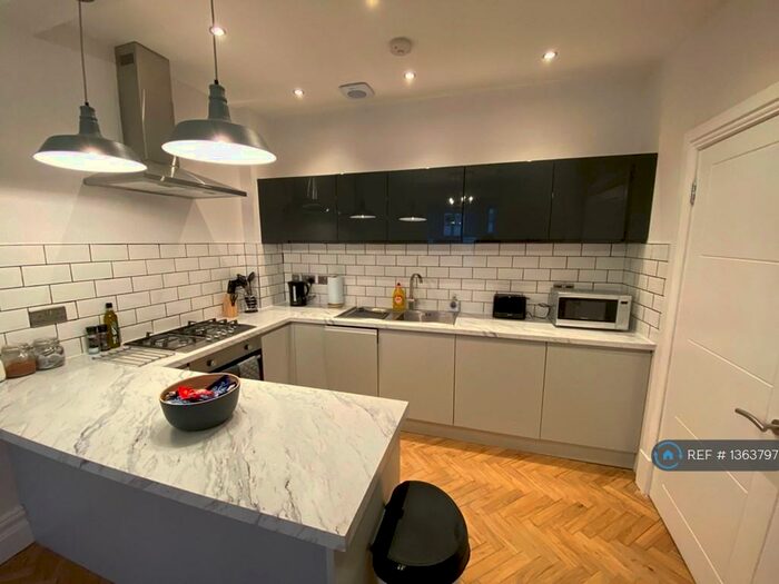 2 Bedroom Flat To Rent In The Loan, South Queensferry, EH30