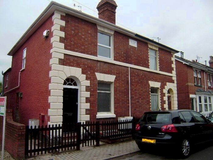 1 Bedroom Flat To Rent In Richmond Street, Moorfields, HR4