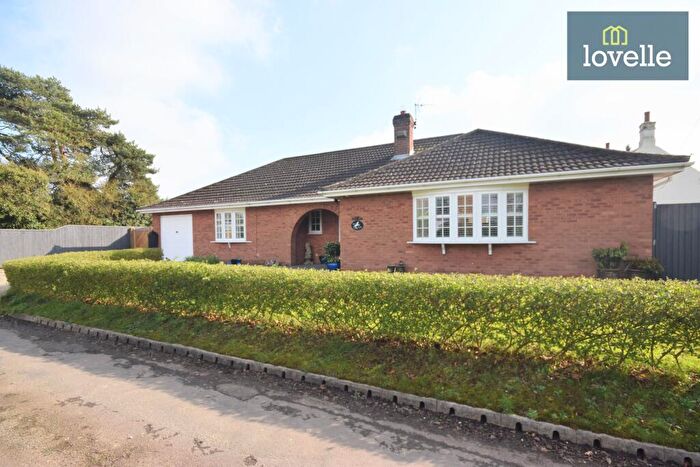 3 Bedroom Detached Bungalow For Sale In Holywell Lane, Utterby, LN11