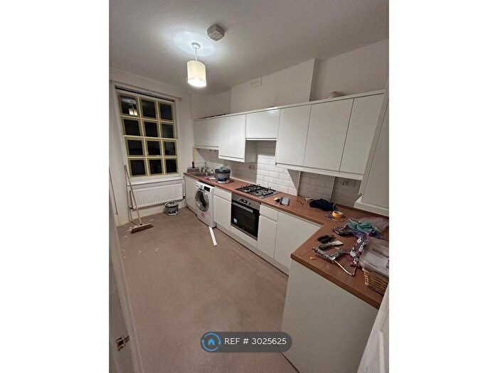 1 Bedroom Flat To Rent In Stratheden Road, London, SE3